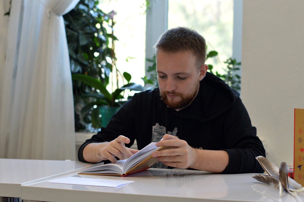 CodexStas's tweet photo. Fantastic Scribes and Where to Find Them. В Єрусалимських Уставах їх знайде кожен. Поговорили про мою книжку в Майстерні каліграфії MonkeyART. Дякую слухачам та спікерам dr @Oleksandr1834 Людмилі Гжебовській і Дмитру Лукіну. https://t.co/ZTe1Ss7gZu