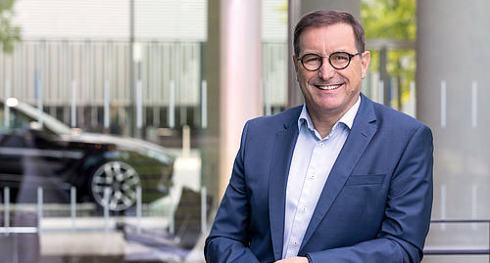 Im Interview erklärt @pate_stephane, Senior Vice President &amp; General Manager bei <a href="/DellTechDE/">Dell Technologies Deutschland</a>, weshalb moderne IT-Services die Antwort auf die Fragen von morgen sind. bit.ly/2YFGlxc #Iwork4Dell