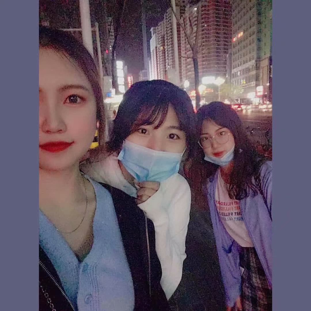 ddgffgff's tweet photo. @AQjB5iaCEEXNlxC 女朋友和闺蜜，值多少 https://t.co/HtOINgbhcE