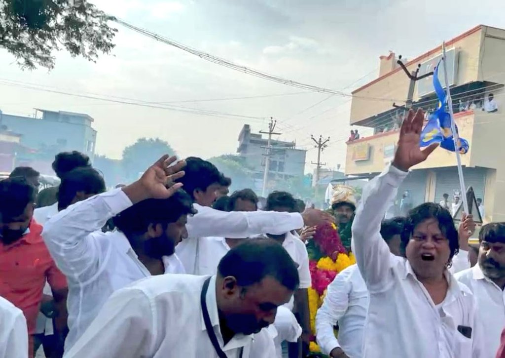 BSPTamilnadu's tweet photo. ஊரக உள்ளாட்சி  தேர்தலில் ஊராட்சி மன்ற தலைவராக வெற்றி பெற்ற பகுஜன் சமாஜ் கட்சியின் திரு.பிரவின் மற்றும் திரு.ஜீவரத்தினம் இருவருக்கும் வாழ்த்துக்கள். 

தேர்தலில் பணியாற்றிய அனைத்து பகுஜன் சமாஜ் கட்சி பொறுப்பாளர்களும் வாழ்த்துக்கள். @BspArmstrong @AnandAkash_BSP @MPRSBSP @Mayawati https://t.co/SwK9xSYR6n
