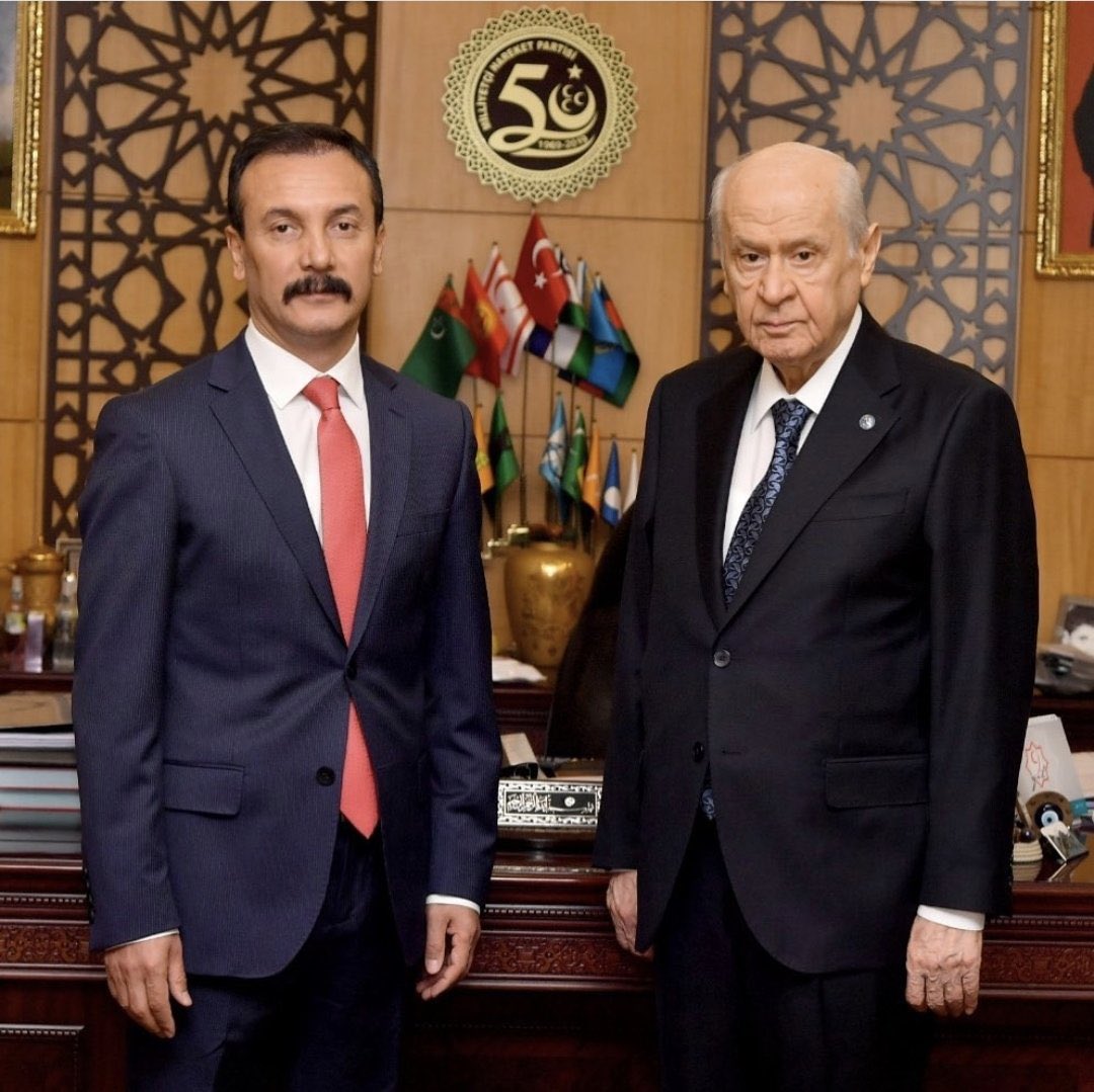 Sayın Genel Başkanımızın Özel Kalem Müdürü kıymetli ağabeyim Murat Çeliker’in muhterem annesi Zöhre Çeliker vefat etmiştir. Mekanı cennet olsun. Kıymetli teyzemize Yüce Allah’tan rahmet, ailesine, sevenlerine ve camiamıza başsağlığı diliyorum.