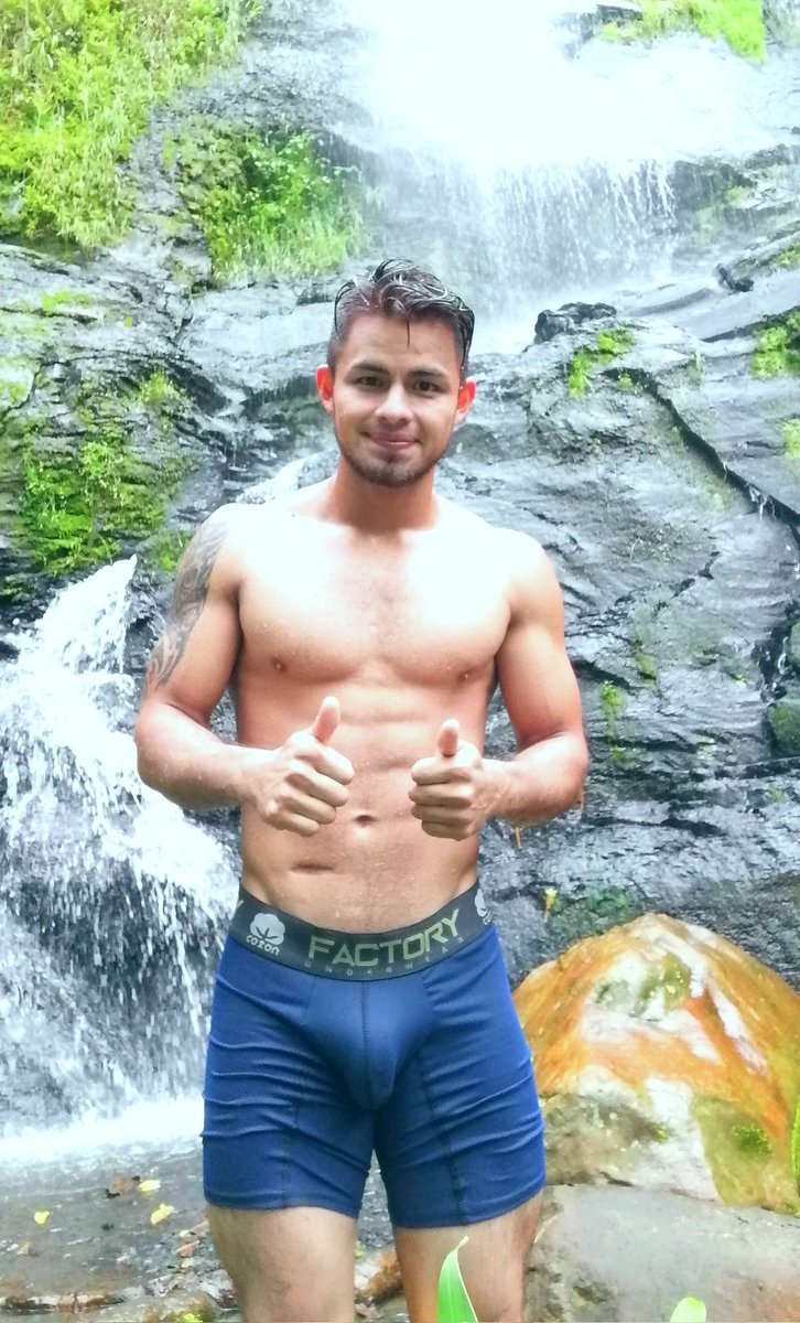 jhonsito23sexxx's tweet photo. Sígueme 😈👍 https://t.co/J2QBC7uBUD