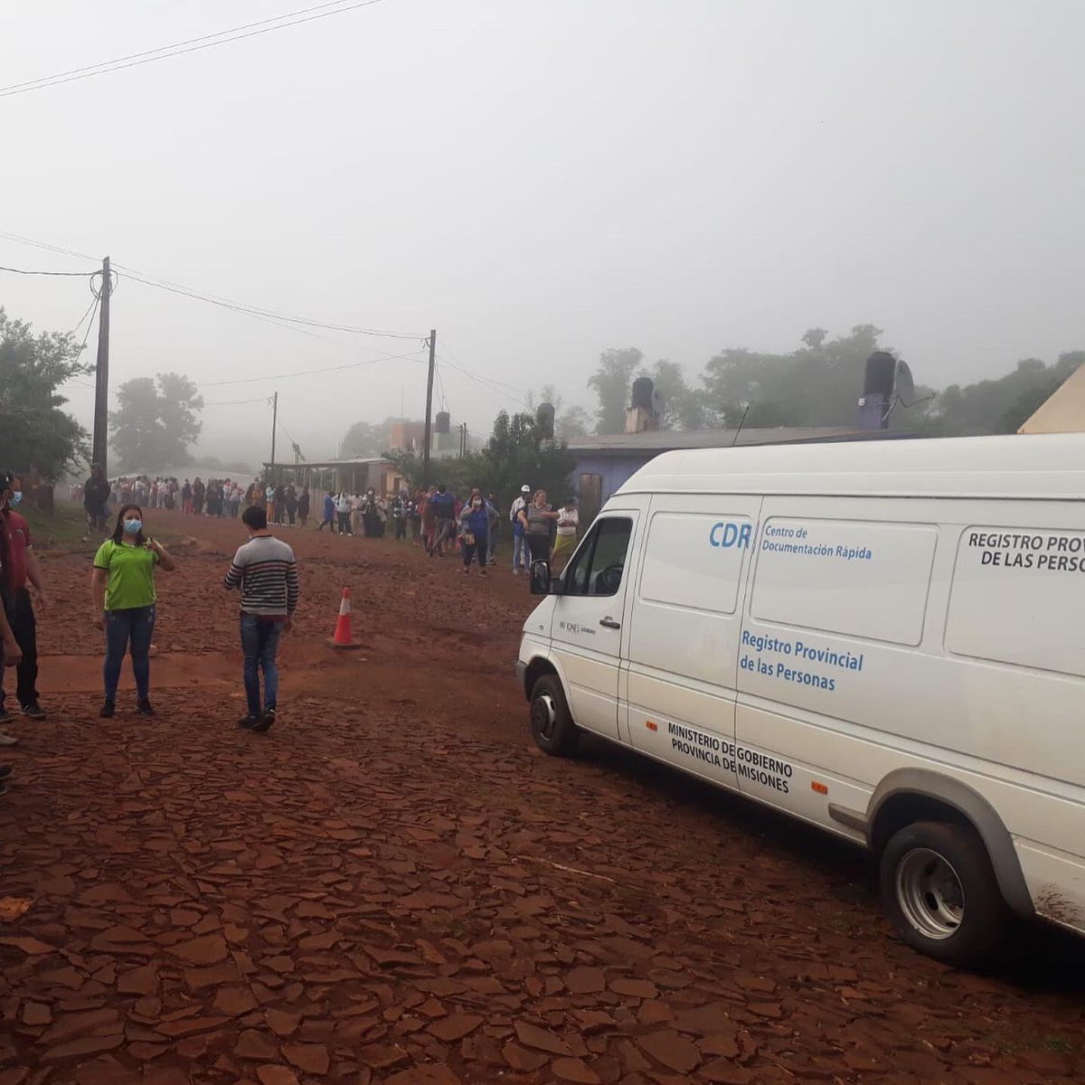 RegistroCivilMn's tweet photo. Hoy 12/10 ya estamos en la Escuela 895
📍por calle Las Orquídeas - Barrio oeste

Dirección GPS https://t.co/HtYXbnNOVq

▶️Acompañamos al Operativo PAS Interior 

Podes realizar: DNI, PASAPORTE, ACTAS

@RegistroCivilMn 
@gobmisiones 
@mgmisiones 
@PASInteriorMnes
@renaper_ar https://t.co/bkG6RUghsH