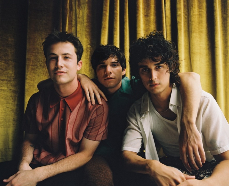 ⭐ Wallows regresa con el single 'I Don’t Want to Talk' 🎸 El trio californiano lanza su nuevo trabajo desde el ⚡ EP Remote (Deluxe) del mes de febrero
<a href="/wallowsmusic/">Wallows</a> <a href="/WarnerMusicES/">Warner Music Spain</a> <a href="/WarnerMusicArg/">Warner Music Argentina 🇦🇷 ⭐⭐⭐</a> #wallows
👇
wikirock.org/wallows-regres…