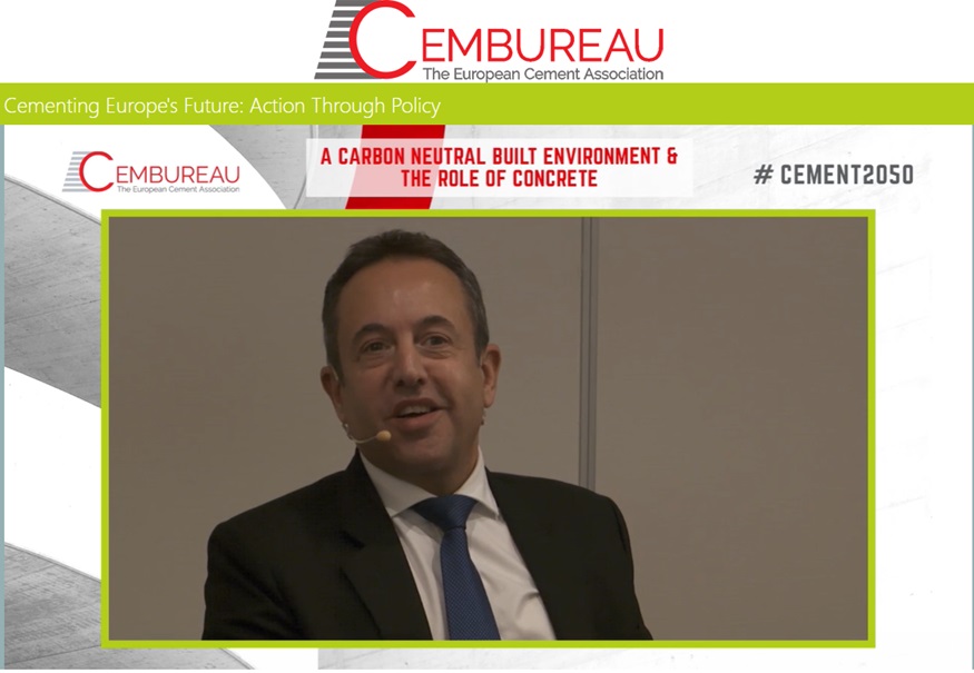 FIEC_Brussels's tweet photo. #Cement2050 speaking on the topic #EPBD during @CEMBUREAU webinar @FIEC_Brussels Director General underlines the need to improve its implementation “we should keep it targeted and simple to use otherwise the objectives will not be achieved”
#ConstructionECOsystem #HLCF https://t.co/0HuqLj9Zu9