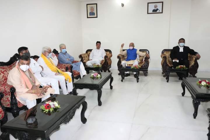 BanibrataMr's tweet photo. Attended the Swearing-in-ceremony of Honorable Justice Indrajit Mahanty as Chief Justice of the High Court of Tripura at Raj Bhavan.

#FTFMI #India https://t.co/1OQU1vcTJr