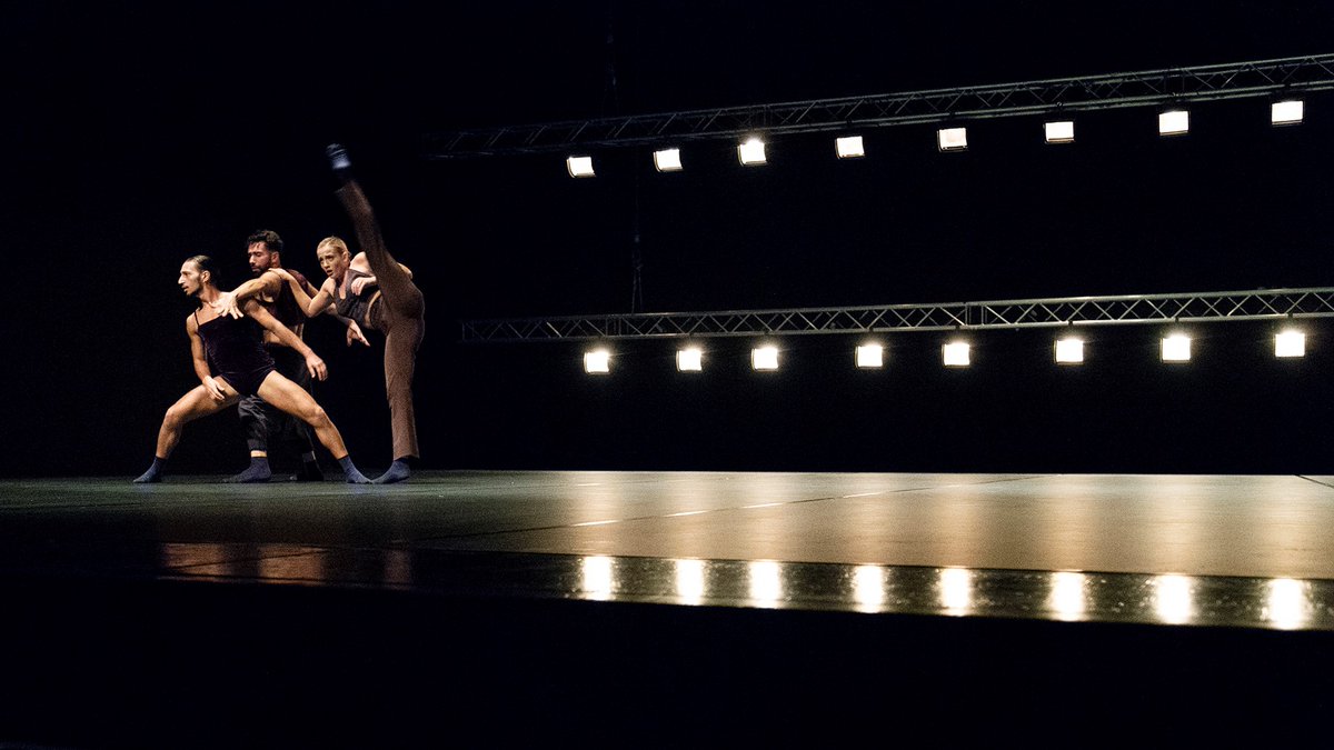 #WHOMAN by <a href="/MarioCoccetti/">Mario Coccetti</a> / S Dance Company  

>> Venerdì 15 ottobre, ore 21.00
 Teatro Maddalena <<

👉 bit.ly/3v3xgKQ

#HF2021 #LivePerformance
