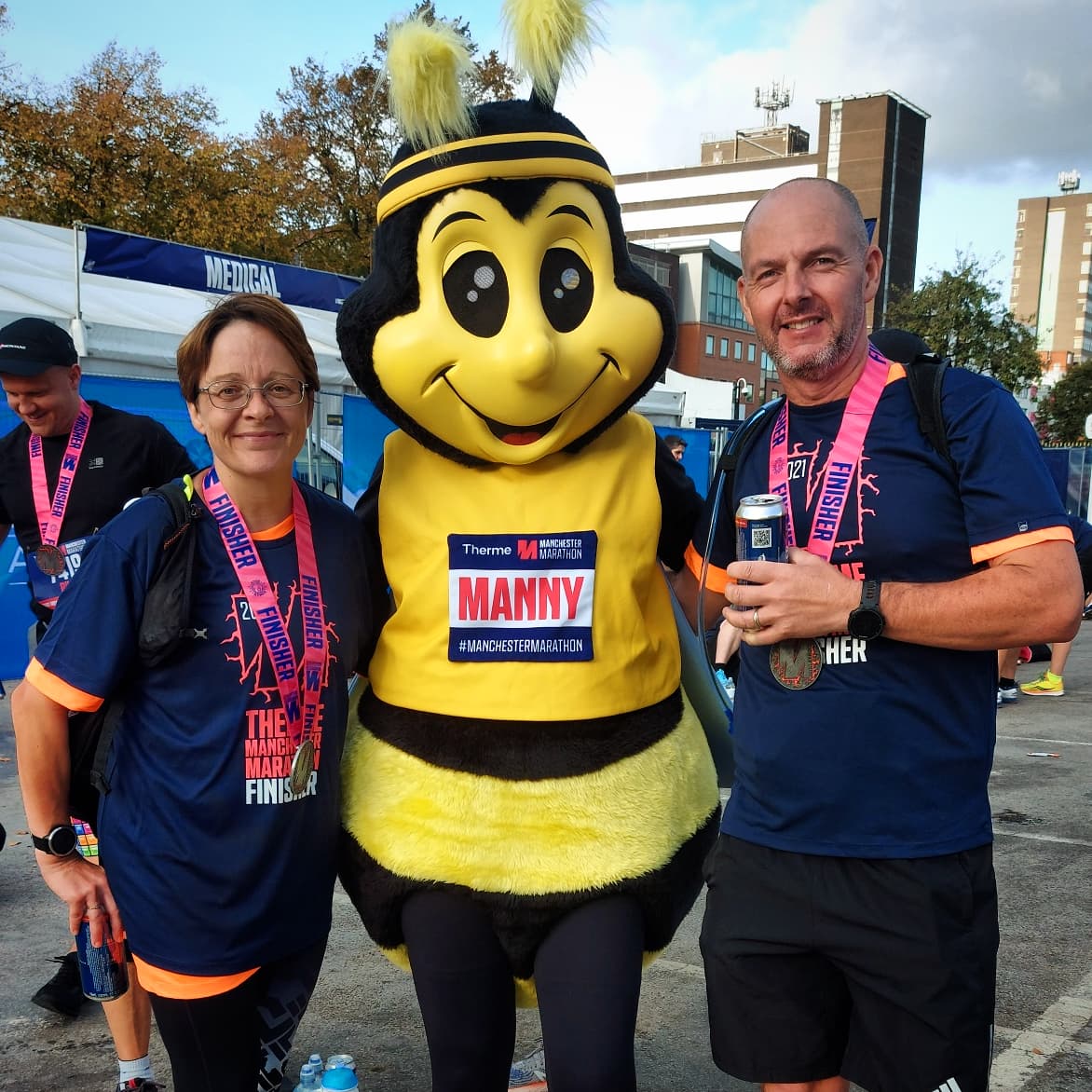 mikb72's tweet photo. Super proud to have run 2 x Marathons in 8 days with this one for #onceuponasmile For someone who hates long distance running & vowed never to do a marathon, she did amazing! Such an inspiration to others. #manchestermarathon2021 #londonmarathon @Sidley_OUAS #neversayno #charity https://t.co/tEjv8EIDRx