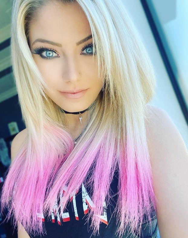 Twisted Bliss (not Alexa Bliss) tweet media