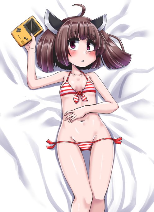 ③
#秋だけどまだ全然暑いので水着絵再掲してもいい 