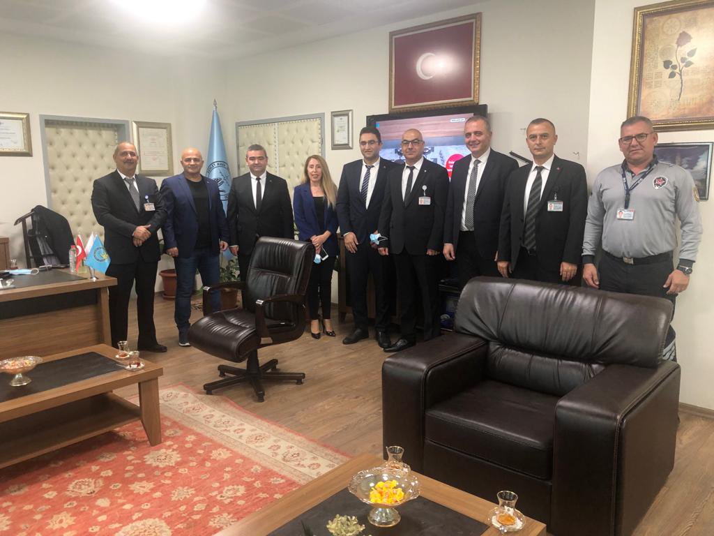 Şube yönetimi olarak Adnan Menderes Havalimanı Basmüdürümüz Kemal DAŞTAN Beyefendiyi ziyaret ettik.İlgi alakalarindan dolayı kendilerine çok teşekkür ederiz.