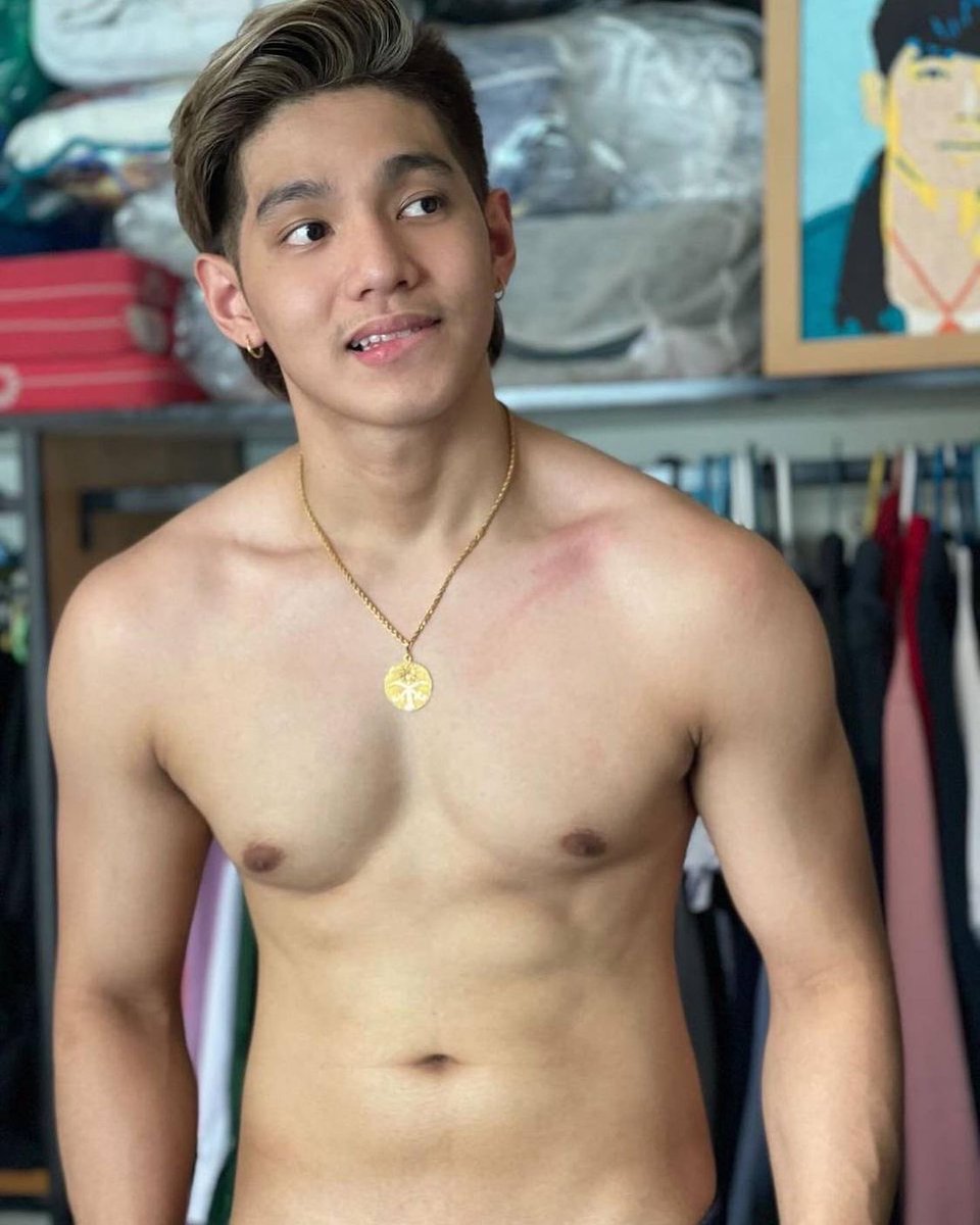 TheJakolDiary's tweet photo. RAWRRRR! ✊🏻💦 https://t.co/p3COwKQPzf