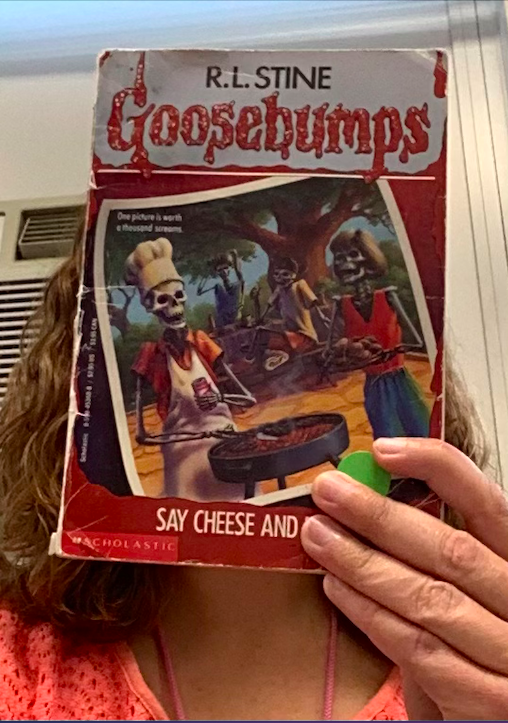 MissBarr123's tweet photo. #bannedbooks #FSUBookDealerSelfie https://t.co/zZA7L1JnTC