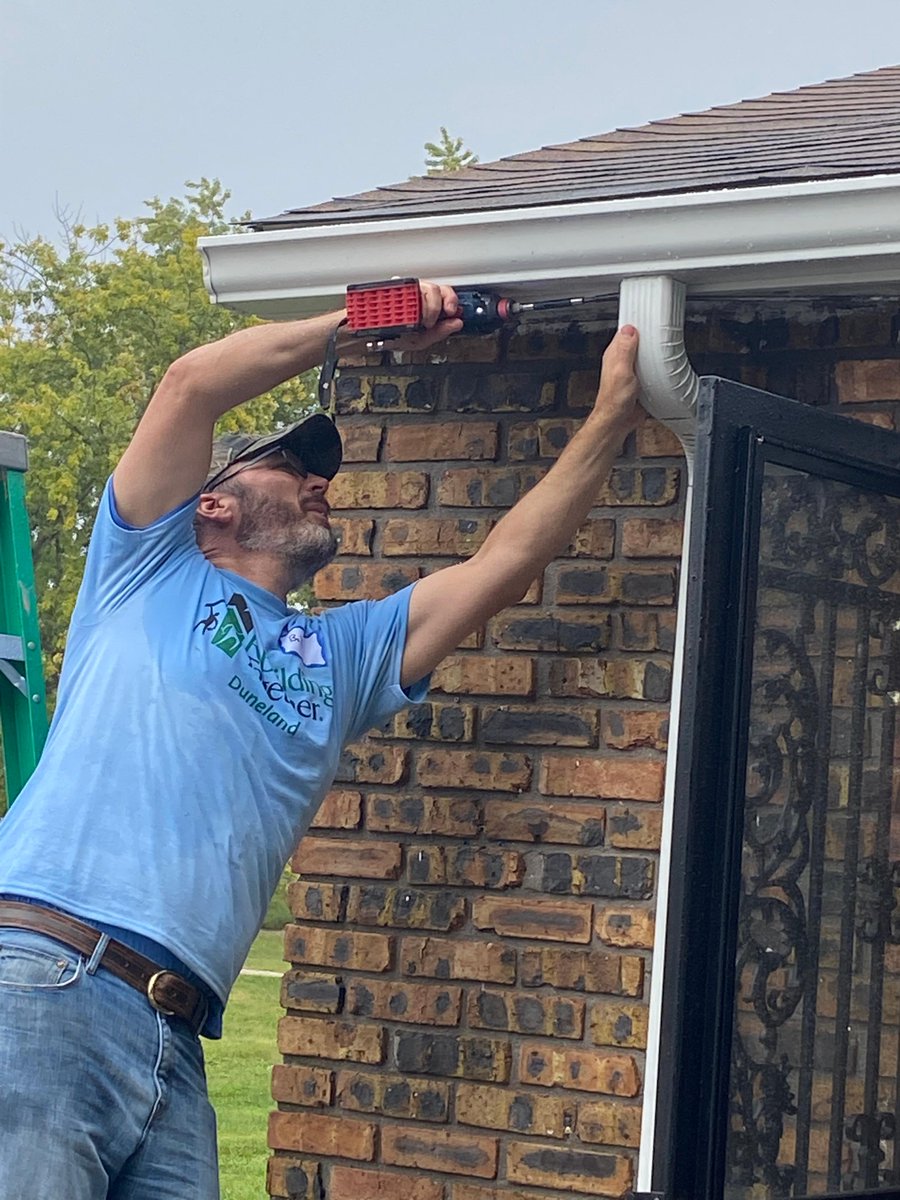 SteelTech_NA's tweet photo. Teammates from our Portage, IN facility gave back by joining Rebuilding Duneland for their annual workday. Mike Holt, Pat Clark, John Bobrowski, and Mike Zimmer did home repairs to keep community members safe, warm, and dry. #steeltechfamily #giveback https://t.co/ywWZhahE1v