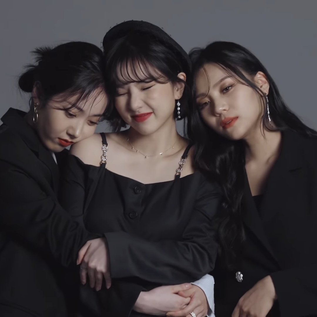 GOTHGFRIEND's tweet photo. https://t.co/PjeaZkve1Y
