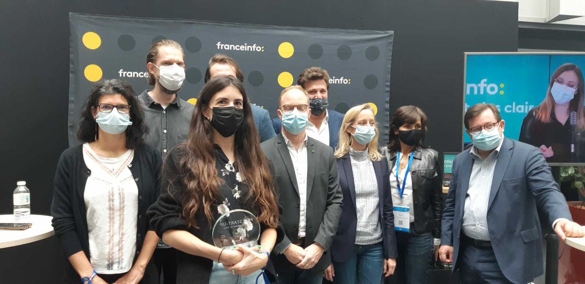 MediasEnSeine's tweet photo. À travers le #PrixStartup de #MédiasEnSeine, @Franceinfo & @LesEchos récompensent les startups engagées dans l'avenir des médias et de l'info.
👏Bravo à @Climaxfr, gagnant du prix startup de cette édition🏆
Mention à spéciale à #Natif.
En partenariat avec @BNPParibas & @creatis_ https://t.co/YWVwlRa7Kc