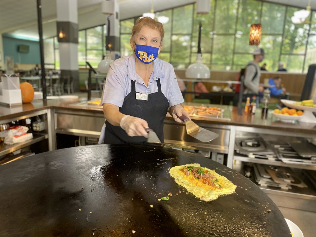 UPJEats's tweet photo. Omelettes are an EGG-cellent way to start off your day! Ms. Deb is here for you Monday-Friday, 7:30 AM - 10:00 AM at PJ’s Dining Hall to prepare you an omelette made with love 💙💛

#upjeats
#breakfast 
#omelette https://t.co/fdT73096rJ