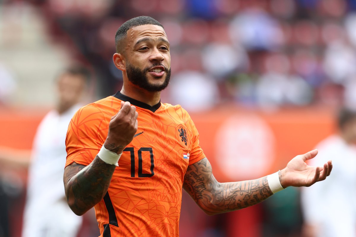 WhoScored's tweet photo. ๐ There have now been ten perfect 10 ratings in UEFA #WCQualifying
๐ณ๐ฑ Memphis Depay has been responsible for four of them!
โฝ๏ธ Another two goals and two assists last night took his respective tallies to 9 and 6 in eight matches https://t.co/sQSXHG7c4q