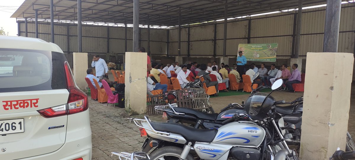 AmritFertilizer's tweet photo. #icar special #national swachhata campaign #waste to #wealth with #Amritfertilizer @sumitamisra @PMOIndia @RSSorg @Agriculturehry https://t.co/jwU3WiROdM