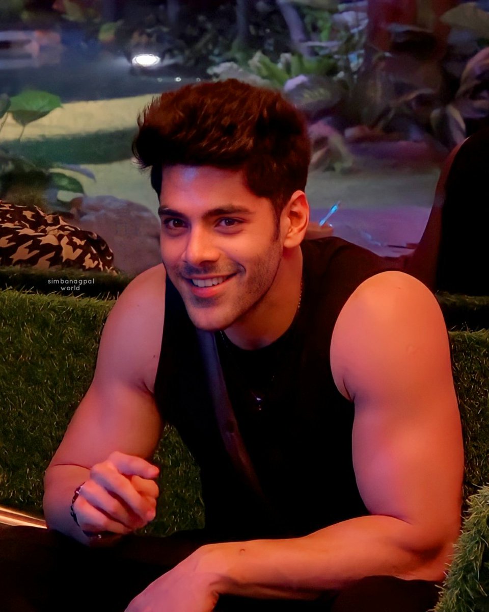 simbanagpalwrld's tweet photo. His Smile😻❤
#SimbaNagpal #BiggBoss15 #BB15 https://t.co/9zC8HHxbJu