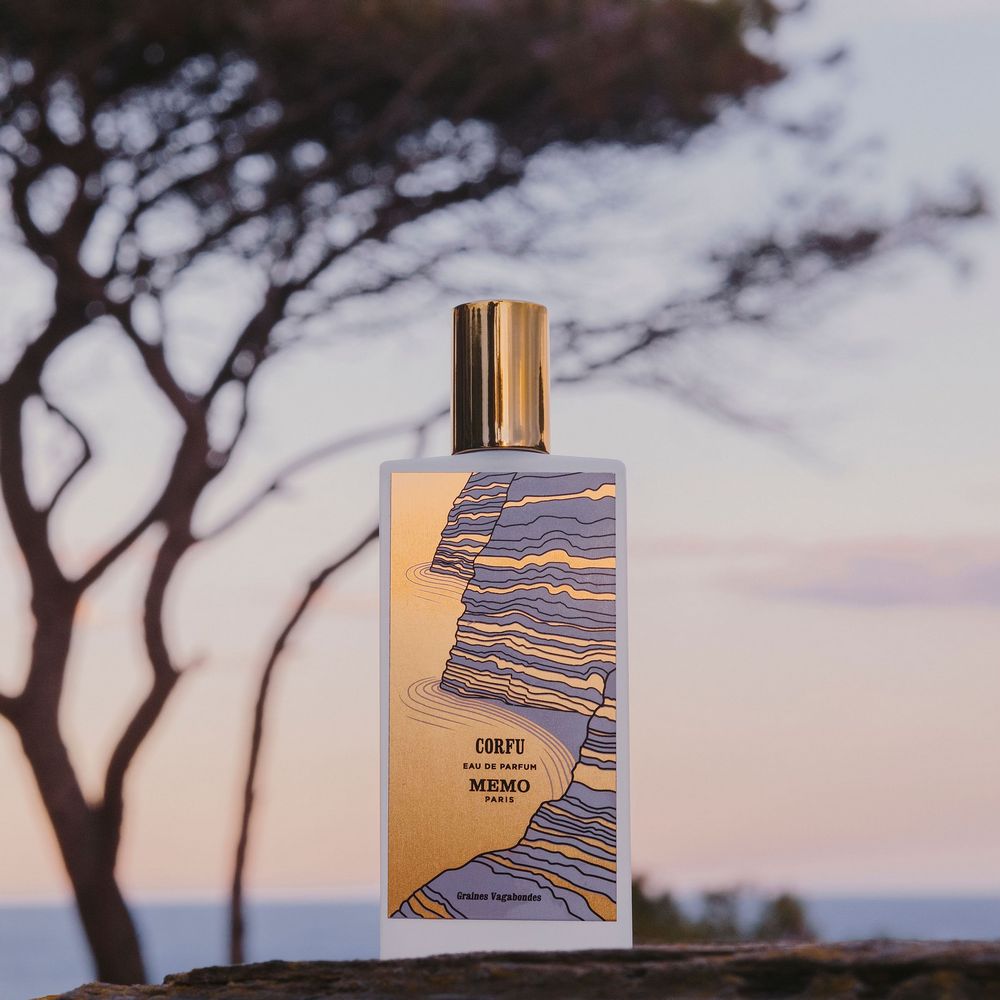 "Il cielo terso, blu cobalto, che si colora di rosa al tramonto, rendendo più soavi e sopite le sfumature di un'isola attraversata da molteplici civiltà e culture..."
Corfù di MEMO Paris 🌸✨su <a href="/Neos_1911/">Neos 1911</a> 
Articolo: bit.ly/3BDcMLt
#AD <a href="/Neos_1911/">Neos 1911</a>