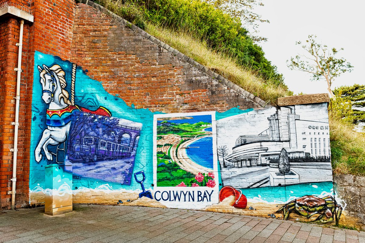 BJRoberts's tweet photo. This 'street-art' now adorns the pedestrian tunnel walkway leading from Colwyn Bay Station Square to the prom and beach. @Ruth_ITV @kelseyredmore @ItsYourWales @WalesCoastPath @northwalescom @AllThingsCymru @OurWelshLife @NWalesSocial #ColwynBay #StreetArt #PromandBeach #Wales https://t.co/ewBhOPqSOR