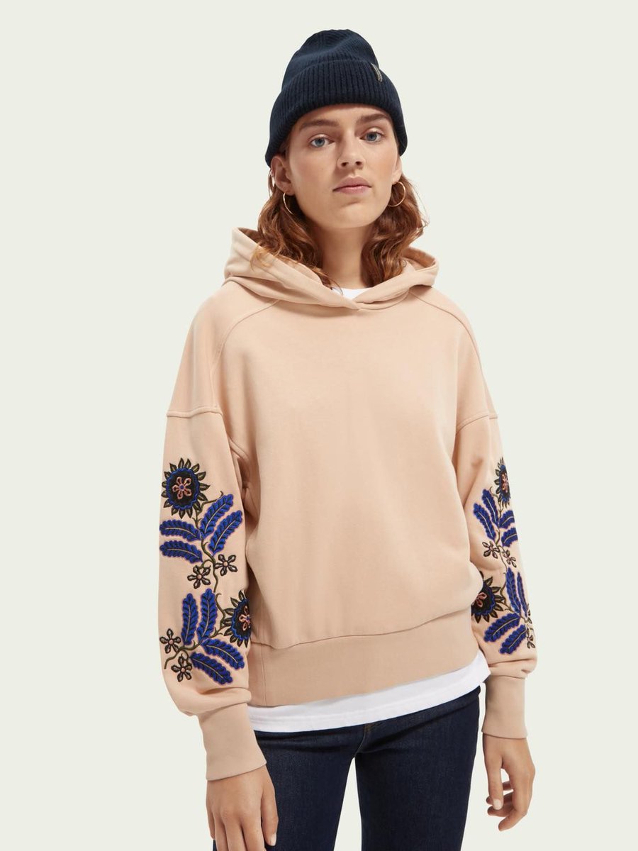 maistendencia's tweet image. [ 🛍️ ] Sudadera Maison Scotch Manga Bordada

🛒 maistendencia.com/58-chaquetas-y… vía @maistendencia

#maistendencia #modamujer #MaisonScotch #sudaderas