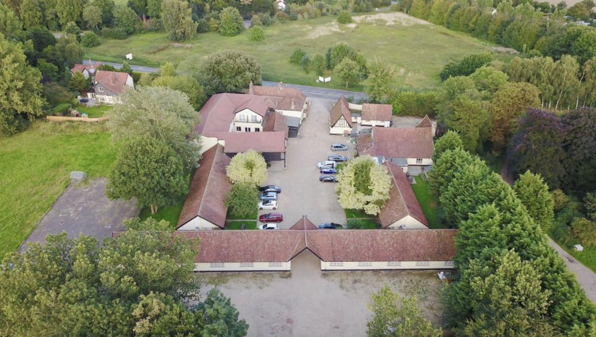 Right Revenue tweet media