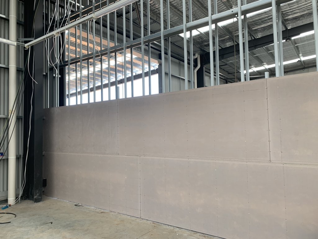 rohanSMCBarr's tweet photo. More furring channel & 9mm Villaboard going on at Melton Toyota.
.
#cleanplaster #cleanplastermelbourne #plaster #building #toyota #melton #distinctlydifferent #turningplasterintoWOW #builders #construction #awardwinningplasterers #awci #P50 #siniataustralia #siniat https://t.co/EkHAx6GoLi
