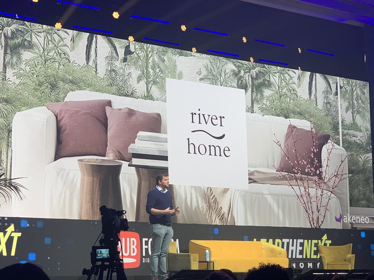 NatachaHoltz's tweet photo. La marque #RiverHome dépoussière la vente de meubles en ligne en misant sur l’expérience client personnalisée via :
- Un quizz
- les conseils d’un un architecte d’intérieur
- une sélection personnalisée.
#HubForum cc @HUBInstitute #TransfoNum #omnicanal #ecommerce @FdeGombert https://t.co/vUm2iTmNhQ
