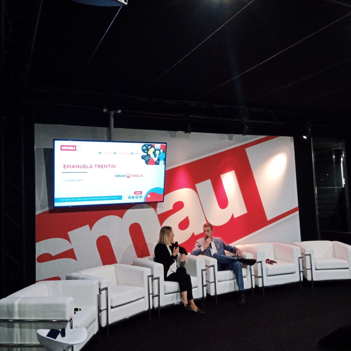 MindTheBridge's tweet photo. #intrapreneurship: "we created an internal process involving employees to develop new ideas & implement internally. One example: we developed an #AI algorithm to track #consumptions we're using at group level"
→ E.Trentin, CEO #SiramVeolia at @smaunotes w/ @aonetti #SMAU https://t.co/P5CROa2pRf
