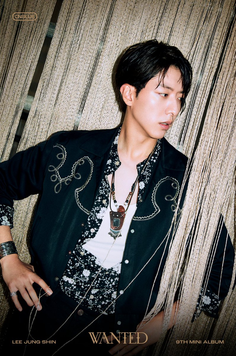 official_CNBLUE's tweet photo. CNBLUE 9TH MINI ALBUM [WANTED]
JACKET POSTER – ALIVE ver.

▶ TITLE – 싹둑 (Love Cut)
▶ ALBUM RELEASE 2021.10.20 6PM

#CNBLUE #씨엔블루 #9TH_MINI_ALBUM #WANTED #싹둑 #Love_Cut https://t.co/waEIhQMwj6