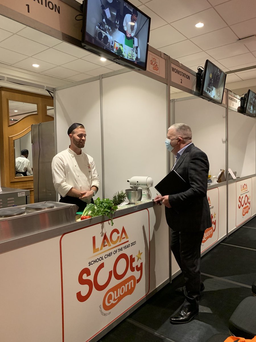 SamWilsonIFG's tweet photo. ⁦@SchoolCatering⁩ ⁦@LACA_UK⁩ ⁦@QuornFoods⁩ good luck ⁦@robertchambers8⁩ #chefoftheyear #laca #schoolfood #whatif #ifg https://t.co/GMDXaM6Crf