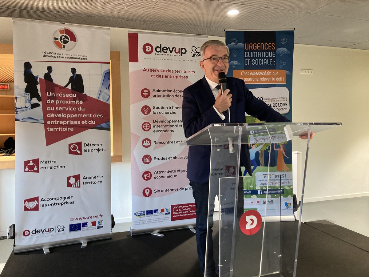 Devup_'s tweet photo. Lancement de l’université des développeurs économiques du #CentreValdeLoire à #Blois par @fbonneau, pdt de @RCValdeLoire &amp; @Devup_ 150 personnes participent à cette journée spéciale pour mieux comprendre &amp; aider les entreprises/territoires à saisir des opportunités post-crise. https://t.co/Ree4anwpJj
