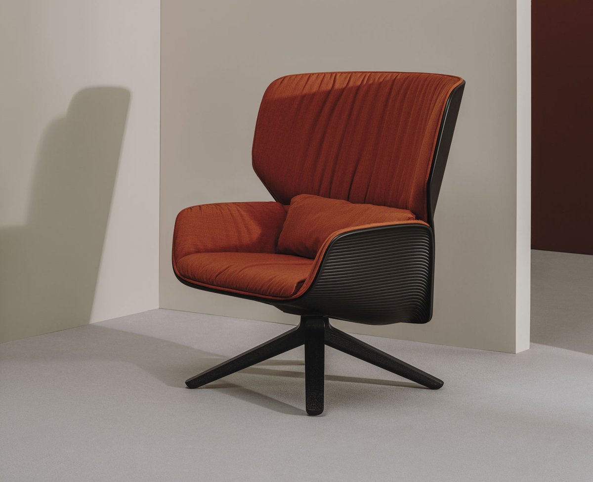 Forza_Projects's tweet photo. Celebrating Sustainability, we look at 3 new products that have incorporated this core value into their materials and design.
Featuring @arperofficial Mixu &amp; Kata chair and @AndreuWorld Nuez Lounge chair

#sustainability #materials #furniture #lounge #furniture #design #forza https://t.co/RLjk6cMPGt