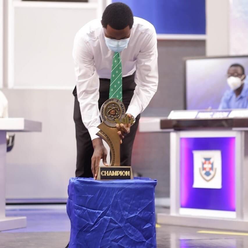 hssghana's tweet photo. It’s official! #NSMQ2021 is going to Kumasi! Join us at the @kwamenkrumahuniversity for the 1/8 stage to the final.
#HSSLive #StudentCommunity #ConnectingStudents #graduation #classof2021 #seniorpride #seniorpride2021 https://t.co/xXKqq2ADH6