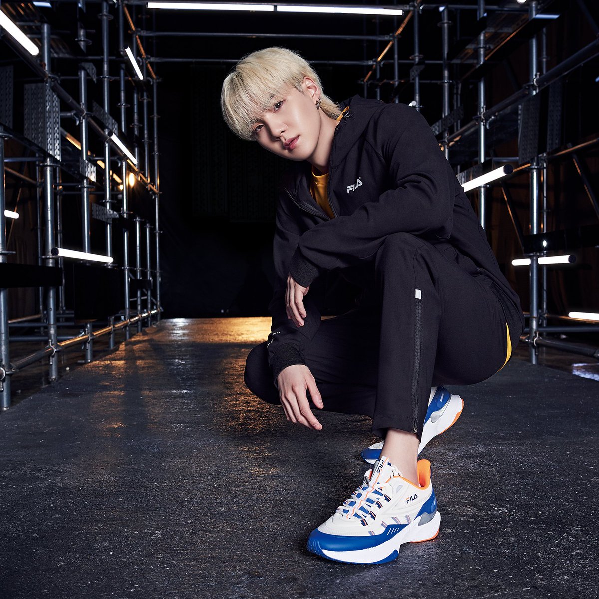 fila_korea's tweet image. 달콤한 자유를 경험하는 러닝
Experience sweet freedom

RUN YOUR RACE
FILA NEURON

💜제품 확인: bit.ly/3A9kdZ9

#FILA #방탄소년단 #BTS #RM #진 #슈가 #제이홉 #지민 #뷔 #정국 #Jin #SUGA #jhope #Jimin #V #JungKook @BTS_twt
#FILANEURON #RUN_YOUR_RACE #나만의_레이스를_달리다