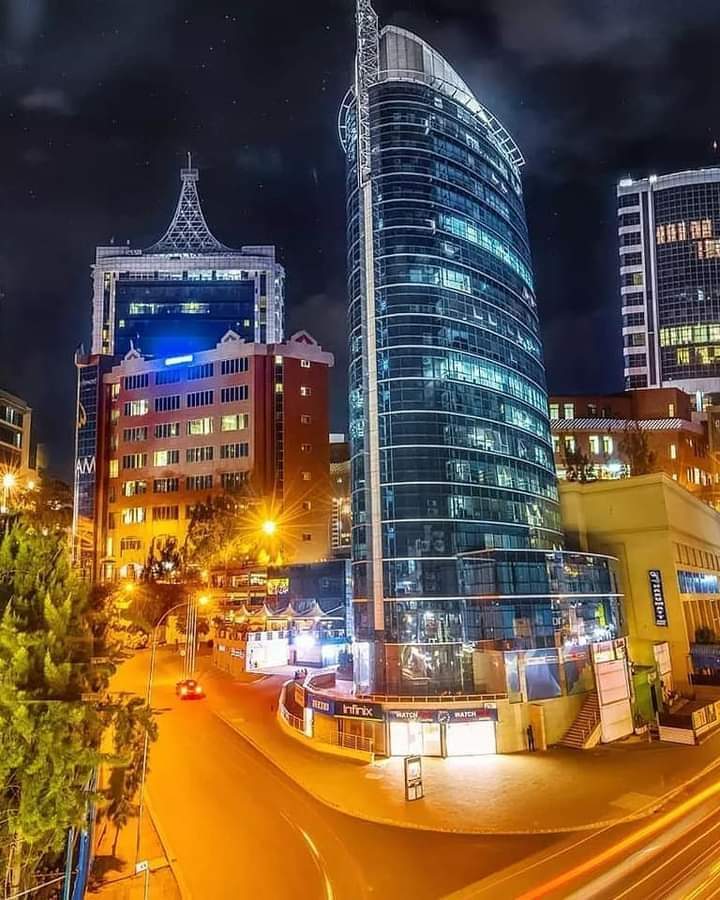 Felixsegokwiza's tweet photo. Rwanda the heart of Africa!The only country in Africa that ban ethnic and tribe identity. The only country in Africa that ban many churches and mosques to pave way for industrial revolution. One of the most peaceful country in Africa.@JOJOnaomiendagu.@KennedyNari.@Rush7al . https://t.co/1SYdXGXTgX