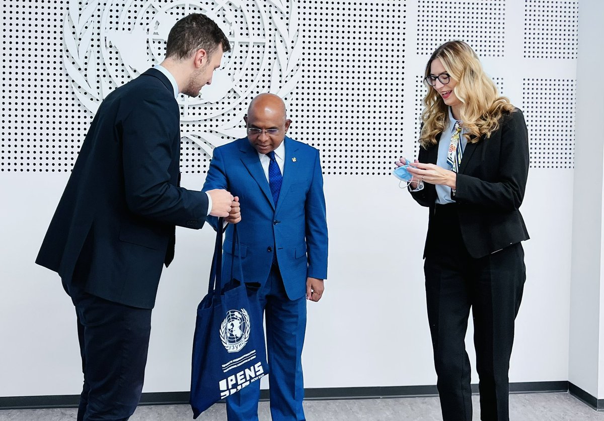 UN_PGA's tweet photo. I could spend an entire day talking to Dunja, Olivera, Elena, Zvezdana, Stanislav &amp; Jovana. They have a lot to teach about #climateaction &amp; #youth engagement.

As president of the #UNGA76, I am here to listen to them, to learn from them, &amp; to amplify their voices.

#PGAinSerbia https://t.co/EE6DXsZuuQ