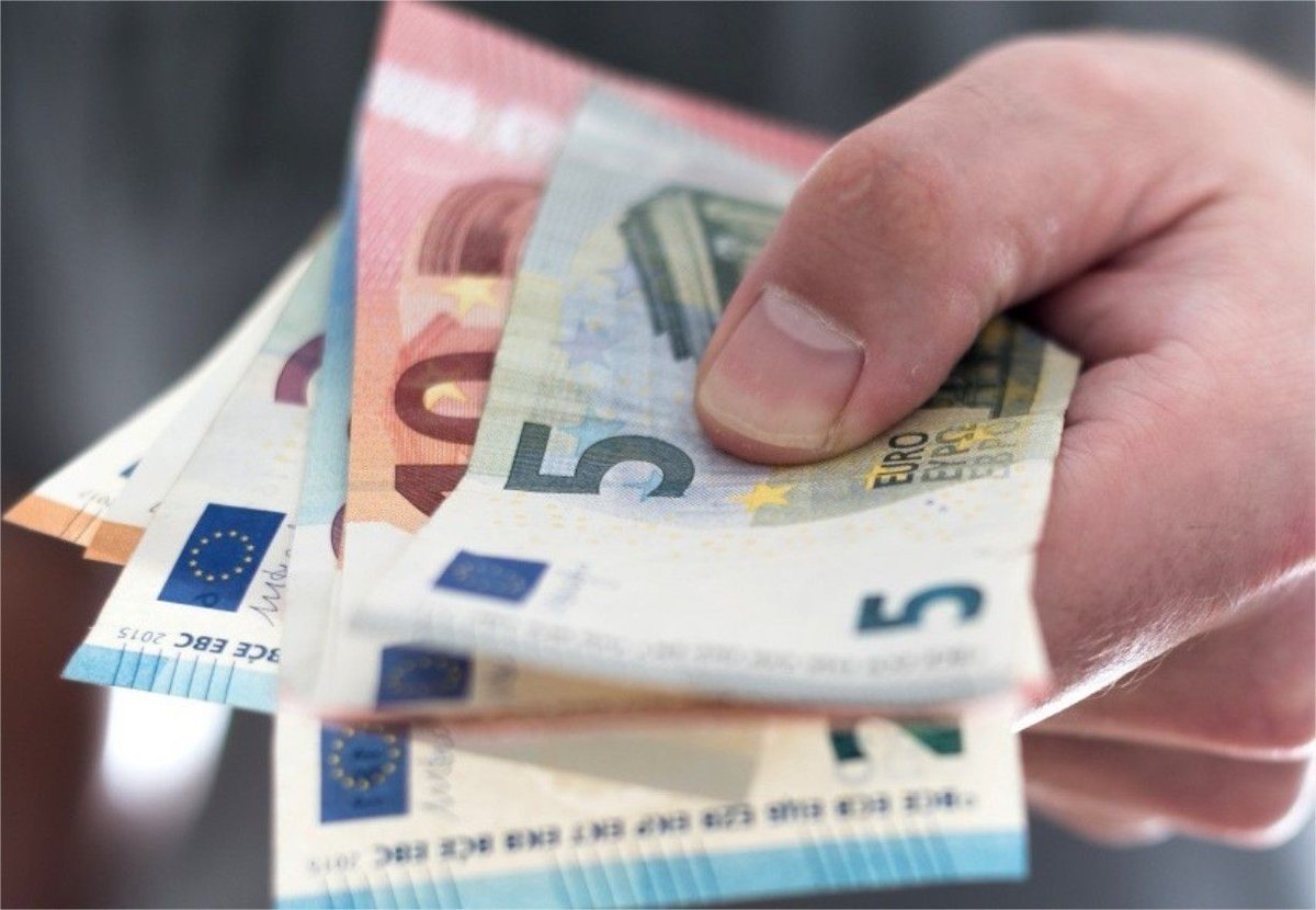 JobstreetLu's tweet photo. #Luxembourg : vers une augmentation des salaires pour certains employés ? > https://t.co/UlIkw7YjV8 via @ActuLuxembourg https://t.co/rZR0WXEaXm