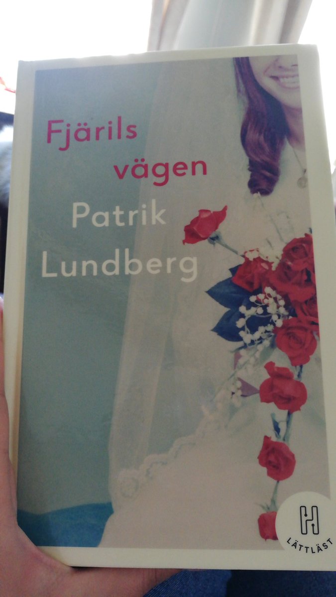 Jag har precis just nu läst hela bokan <a href="/patriklu/">Patrik Lundberg</a>. Jag lära mig svenska i grund nivå och väljat att läsa din bok. Vilken slut det var ☹️ RIP Birgitta. Nu jag vet värför du prata med din mamma hela bokan ❤️