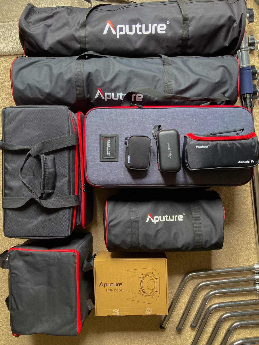 MstrStrokeMedia's tweet photo. Am I a fanboy? Maybe, but I find @AputureLighting have made the right products for me at the right price and always punched above their weight.

One reason I love them, is having one remote that controls all my lighting.

What’s your favourite lighting brand? 
#filmproduction https://t.co/hEUjenrrAR