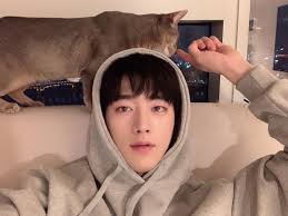 HAPPY BIRTHDAY LOVE ILOVE YOU SO MUCHH

Happy 28 birthday seo kang joon ilove youu  so much 