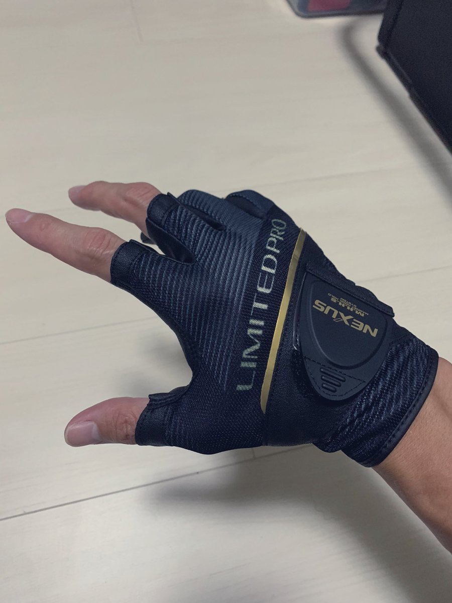 shirokuro7ch's tweet photo. 男女群島用で装備を一つ増やしました🥺✨
何が何でもトップで釣りたい所🥶
いざ釣り人の聖地へ(´-`).。oO
#ステラSW14000XG
#コルトスナイパーXR
#男女群島
#ロックショア
#ショアジギング
#釣り
#SHIMANO
#LIMITEDPRO https://t.co/O9se3KqK07