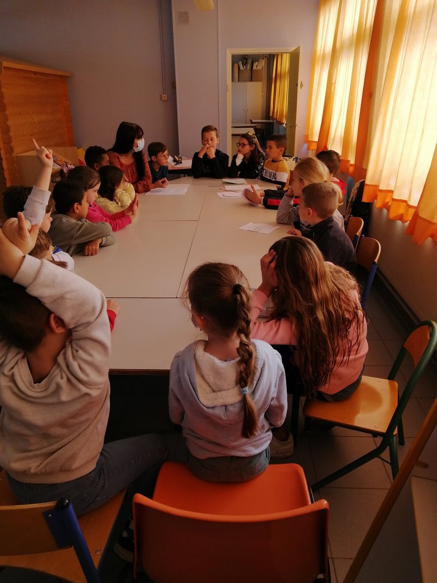 Premier conseil de délégués à l'école Eugène Corrette de Saint-quentin.