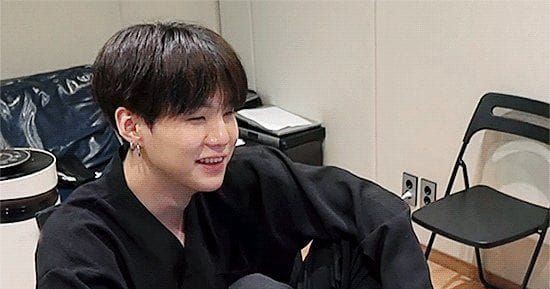 xthclsky's tweet photo. #YOONGI FANSITE LIST :

@awhiteday03090 (A White Day)
@fistbump_suga
@sugaonthebeat39 (Suga On The Beat)
@morethan0309 (MORE THAN TOMORROW)
@criminalbaby
@itsyourday0613 (IT'S YOUR DAY)
@mischievous0309
@dtownsonic309 (DTownsonic)
@piscesboy_suga 
@majorscale_kr 
@outro_suga https://t.co/KkmLwo0nFh