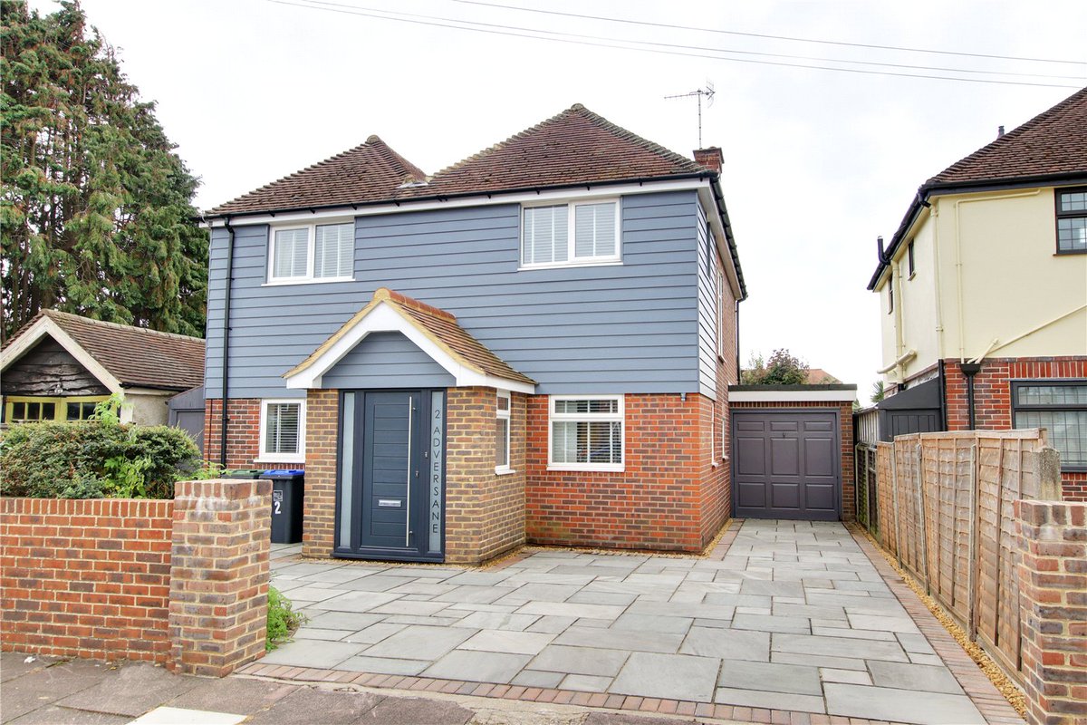 MichaelJonesEA's tweet photo. Adversane Road, #Worthing 

A well-presented 4-bedroom detached house perfect for a family home in the sought-after location of Tarring.

Call our Worthing Sales office: 01903 213 281
Full details > https://t.co/NzaYjCnDAc

#ForSale #PropertyForSale #MichaelJones https://t.co/AIjHl8vXk7