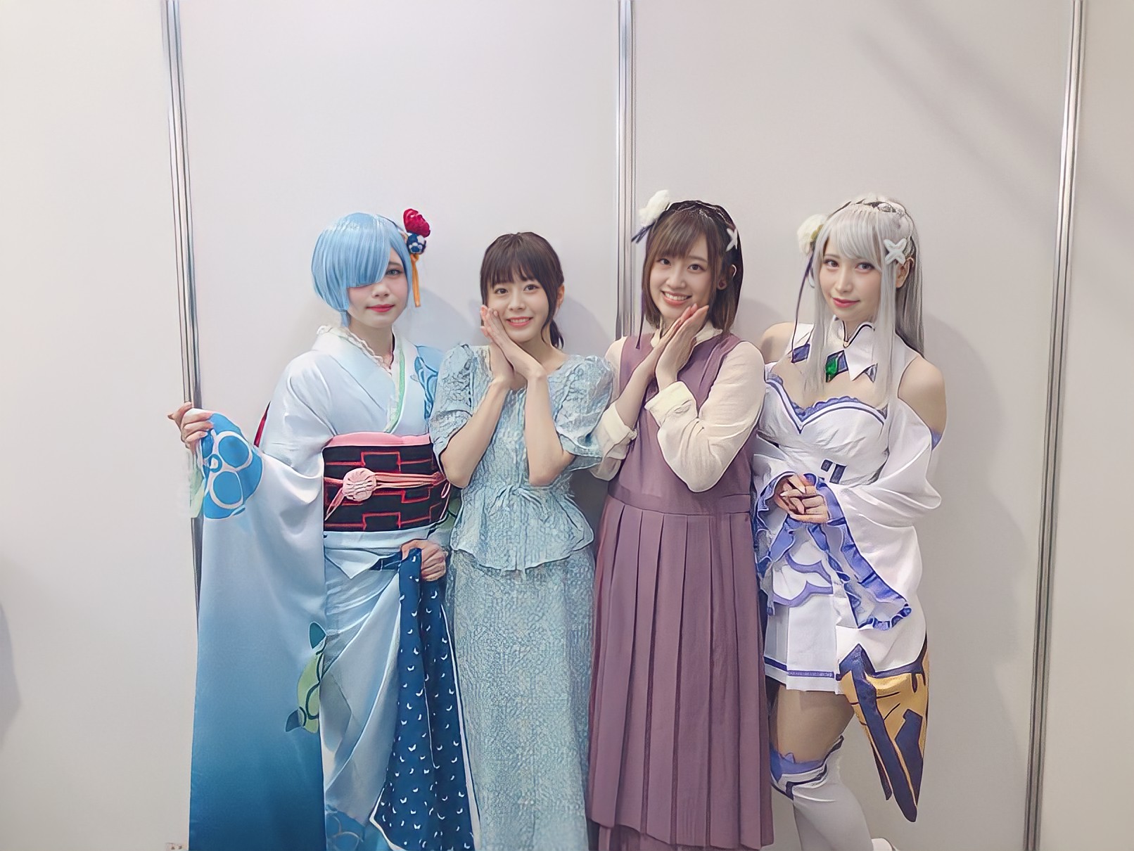 残業スマイル 声優vsコスプレイヤーのタッグ王座戦 水瀬いのり 高橋李依 可愛さ１０番勝負 女性声優写真で一言 T Co Lgi6eqqsma Twitter