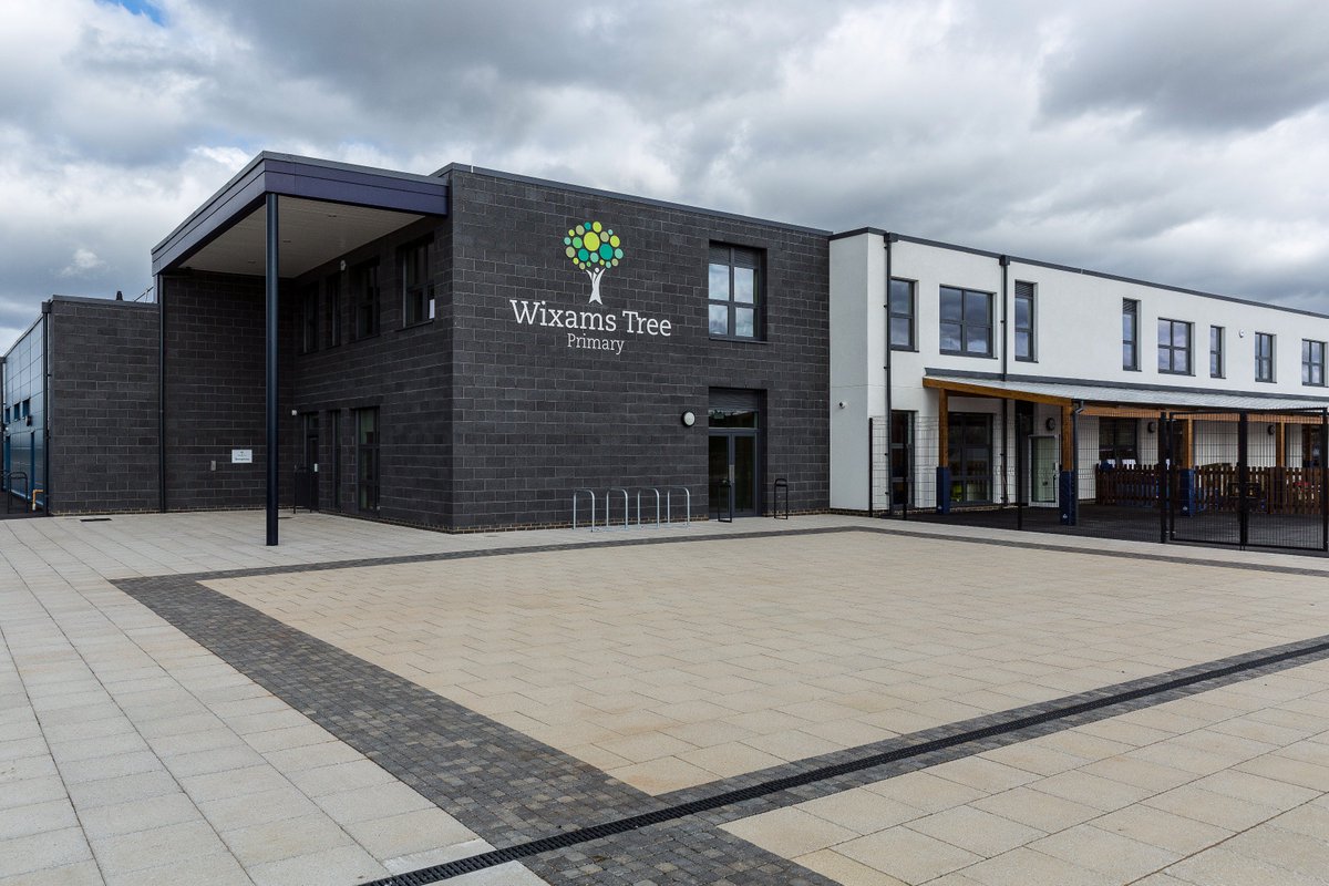 wixamstree's tweet photo. We currently have a fantastic opportunity for a Part-time 1:1 SEND Teaching Assistant to join our vibrant and popular primary school. 
Find out more and apply now by visiting https://t.co/SMZ4MbWdNZ https://t.co/gxdBJZk8mX
