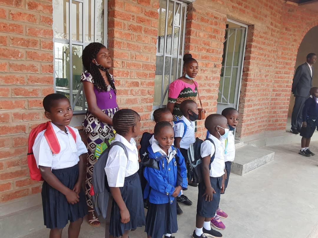 KimbilioDRCongo's tweet photo. Proud to declare 'Kimbilio Primary School' open! 2 years of hard work, from burning bricks to recruiting teachers! Thanks to all who donated. Now providing DRC children in need with education &amp; a bright future. You can help us with this exciting role below https://t.co/TO77SBTqU7 https://t.co/FKV7U6Gvte